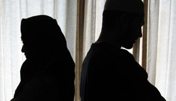 طلاق اهل سنت چگونه است؟
